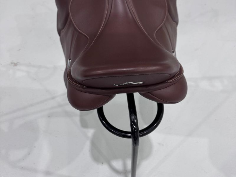 Bates Elevation Jump Saddle (Havana Brown)