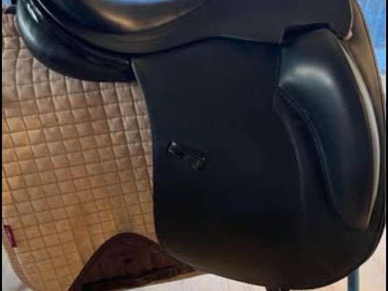 Erreplus Vittoria 17inch Black