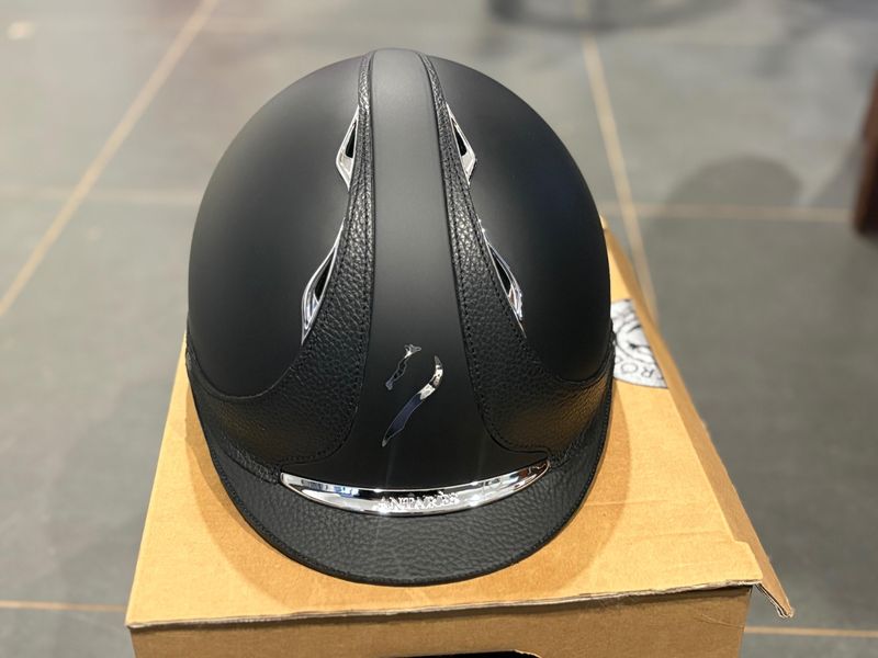 Antares Reference Black/Black Helmet - Large (61)