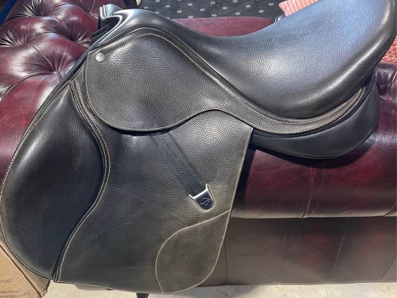 Bates 16inch jump saddle deep seat