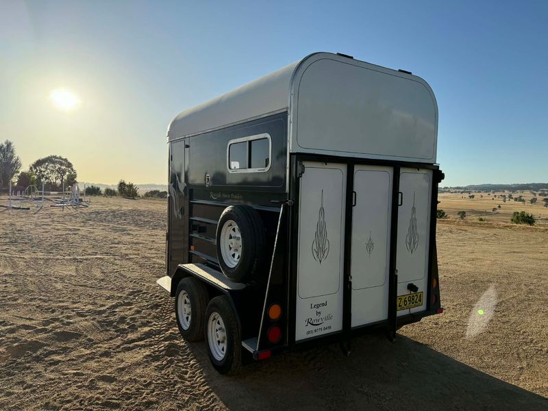 🚨 FOR SALE: 2012 Rowville 2HSL Horse Float-Legend
