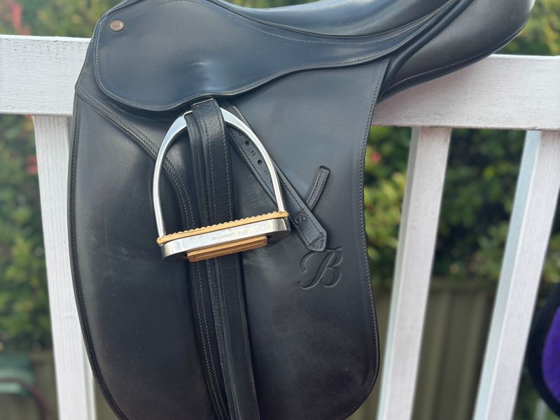Bates Caprilli dressage saddle