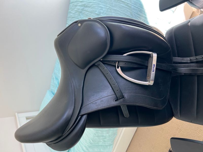 Luc Childeric dressage saddle