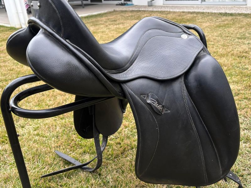 Zaldi Dressage Saddle