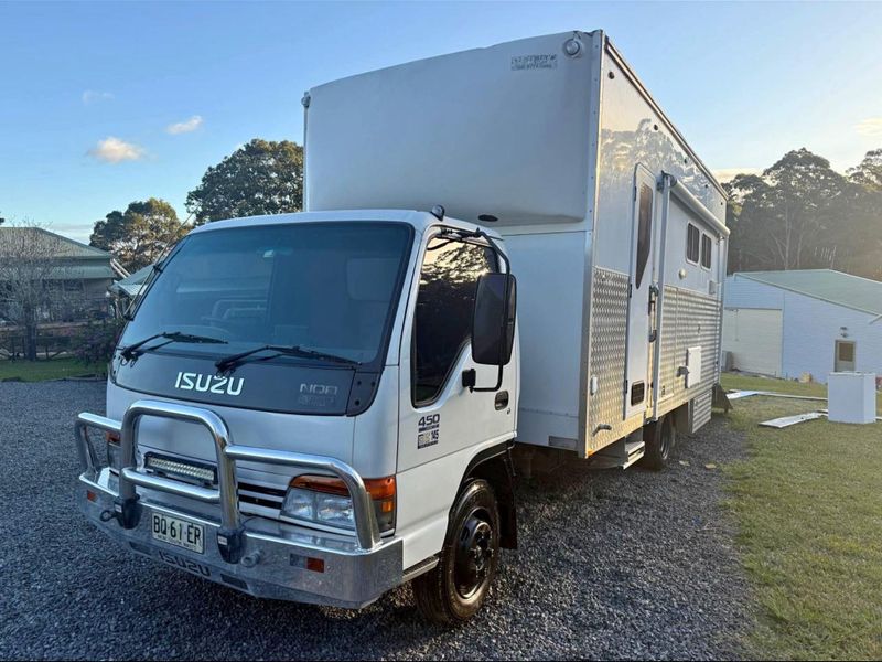 2002 Isuzu Nqr 450