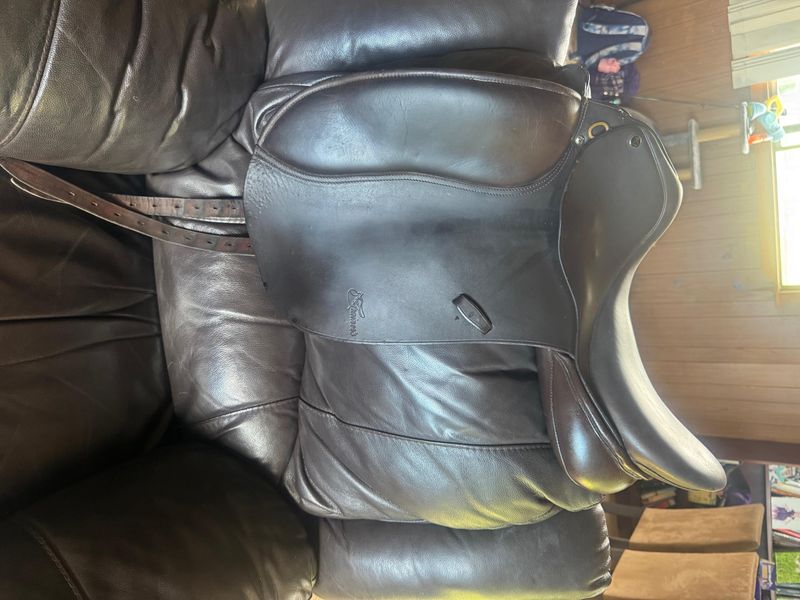 Jessica Pro Trainers 17 inch brown