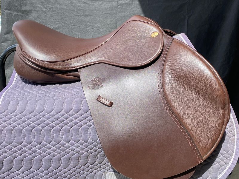 New Fairfax Jump Saddle 